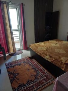 Room in Dehradun with attached Toilet and kitchen