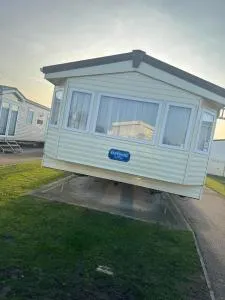 Seaside Haven Retreat in Clacton-on-Sea - Saint Osyth