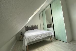 Duplex Apartment With Balcony And Close To The Sea