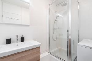 Appartements Lille Hellemmes - Nice studio with parking ! : photos des chambres
