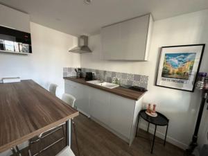 LAmandier - Joli appartement T3 neuf centre ville à 2 pas de la Rotonde Mirabeau et des Allées Provençales