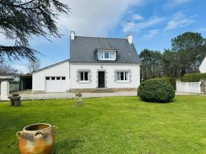 Villas Maison familiale, jardin clos, proche Menhirs et plage : photos des chambres