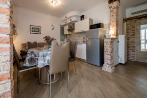 Apartments Larissa and Marcela