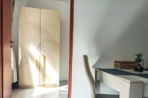 Friendly little studio