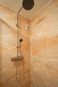 4BDR Old Town flat by Church of St Anne