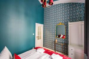 4BDR Old Town flat by Church of St Anne