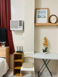 Cozy 1BR Unit with Full Bathroom,Kitchen, Wifi at Sonias Island Stay