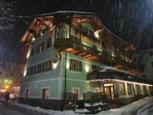 3 stern hotel Hotel Alpina Pinzolo Italien