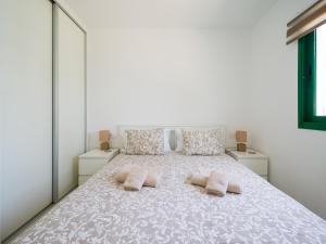 Sea Breeze Pool View & WiFi by iRent Fuerteventura