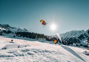 qazaq auyl eco hotel