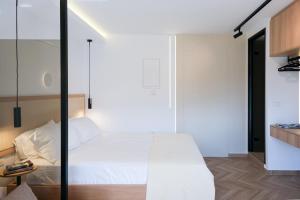 Studio Verde Glaros w. Outdoors, near the Beach