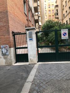 Dea Clodia studio flat