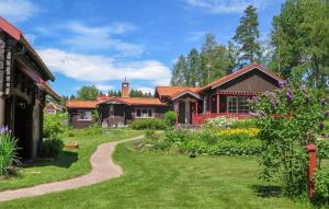 Beautiful Home In Leksand With Wifi