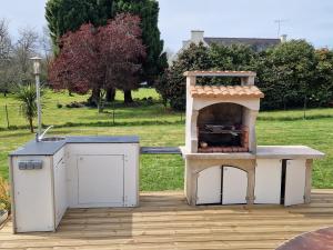 Le paradis des enfants et sa maison en bois