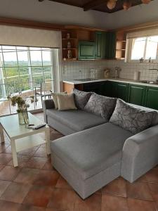 Ήσυχο δυάρι με καταπληκτικό αίθριο !