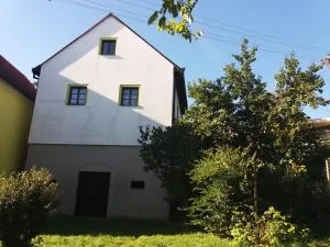 WineBerry Apartment - 下维斯特尼采