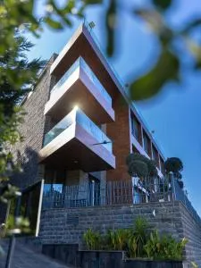 Grey escape apartments - Kfar Hazîr