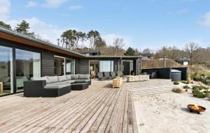 Four-Bedroom Holiday Home In Knebel