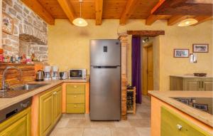 Cozy Home In Barban With Sauna