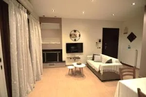 Anna's Sea View House - Veliés