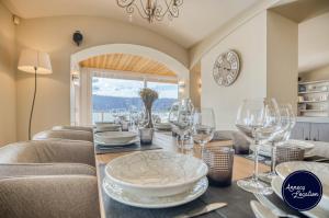Villas Villa Cyanne Oasis Au Bord Du Lac : photos des chambres