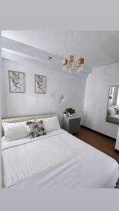 2-Bed Apartment in Near Airport Paranaque