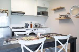 Cute and Cosy Studio Millennial 520