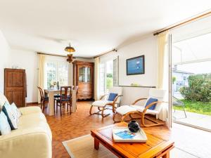 Maisons de vacances Holiday Home Villa de la Grosse Pierre by Interhome : photos des chambres
