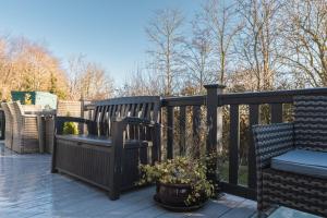St Helens - Lodge - sleeps 4 - Pets Allowed - Pool