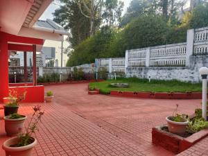 QUEENS COTTAGE - individual cottage