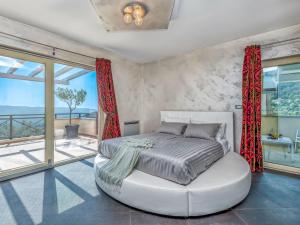 Villa Villa Over the Hilltop by Interhome 