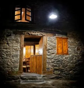 A casa dos carros - AS CASAS DO POZO - - Quiroga