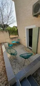 1 studio RDC et 1 studio 1er étage hauts de villeneuve les Avignon - 阿维尼翁新城