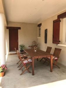 Maisons de vacances Maison calme proche Perigueux et piscine chauffee : photos des chambres