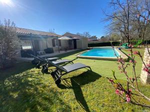 Maisons de vacances Maison calme proche Perigueux et piscine chauffee : photos des chambres