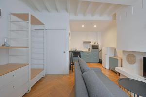 Studio Marie - Proche Théatres et Place des corps saints - WIFI