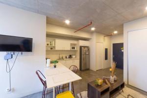 2512 URBN Escalante Hermoso Loft SIN PARQUEO