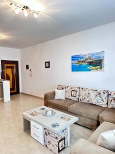 Crystal Sea View apartment