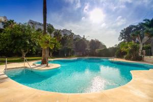 MARBELLA BANUS SUITES - Terrazas de Banus Flat, in the Heart of Banus