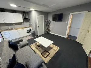 Habibi House - Mostrim