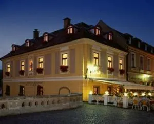 Offi Haz Hotel - Eger