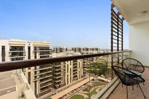 Silkhaus Contemporary 1 BDR Next to Golf Course - Al Mafrak