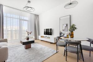 Silkhaus Contemporary 1 BDR Next to Golf Course