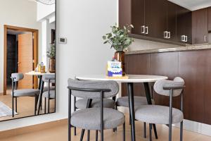 Silkhaus Vacation Homes Contemporary 1BDR Next to Golf Course