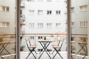 Colourful & Modern Apartment