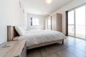 Sea View 2 Bedroom Apartment