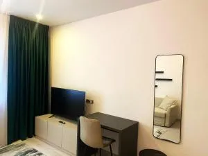 YamaLuxe Studio - Cozy & Stylish With Many Facilities - Бухарест