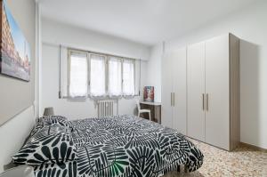 GuestHost - Roomy Apartment Close to Siena Center