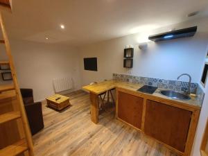 Appartements Logement village calme : Appartement 1 Chambre