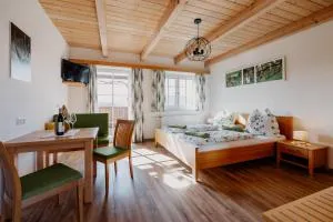 Weingut Sternat vlg. Schmalzpeter - Nestelberg